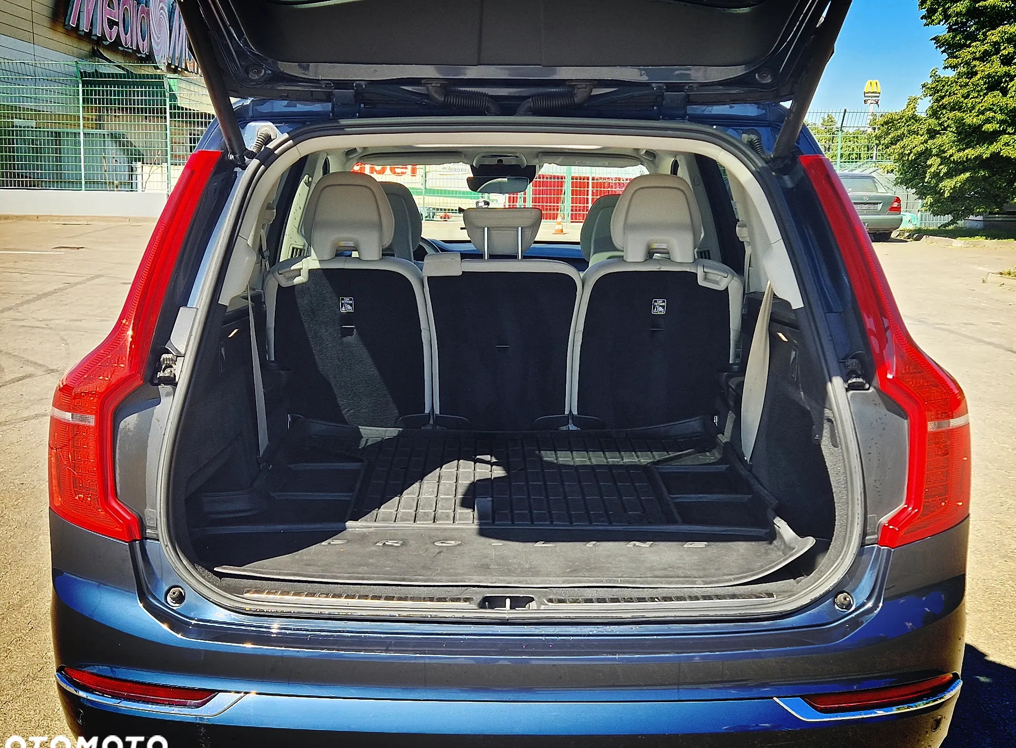 Volvo XC 90 cena 129900 przebieg: 186723, rok produkcji 2017 z Ząbki małe 191